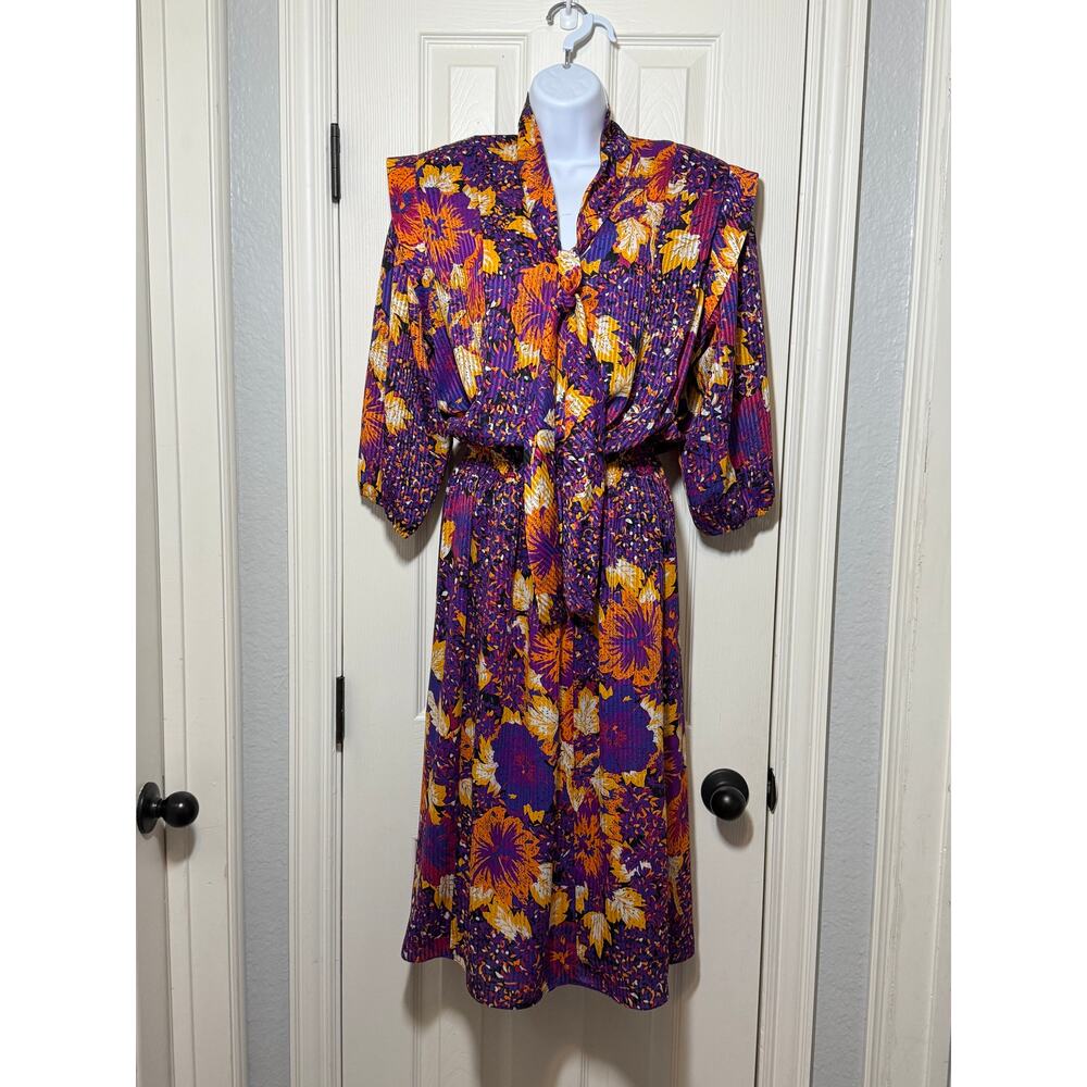 Vintage 80s Mosaic Dress M – Bold Floral Pleated Midi w/ Shoulder Pads Belted
